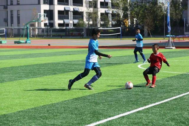 东欧缺阵独行侠负灰熊5连败 魔术力克尼克斯